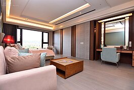 就如同五星級飯店套房