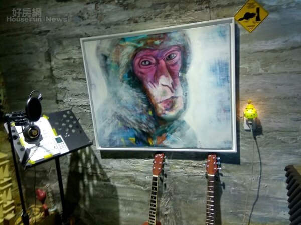 5.	錄音室的猴子掛畫，出自藝術家朋友之手。
