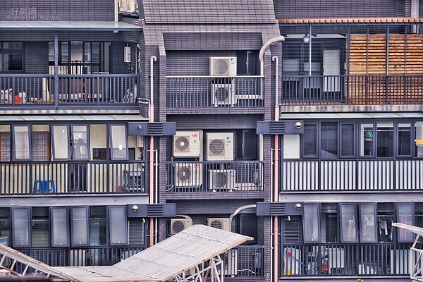 今夏7月供電最吃緊,備轉容量率平均不到4%,一旦電廠故障或氣候異常高溫,缺電危機恐一觸即發。。(好房網News記者 陳韋帆/攝影)