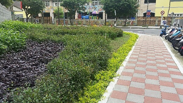 板橋區中山段基地綠美化施作後(圖/新北市城鄉局提供)