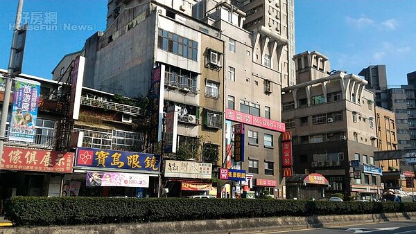 6.汐止、南港交界一帶商業氣息濃厚。