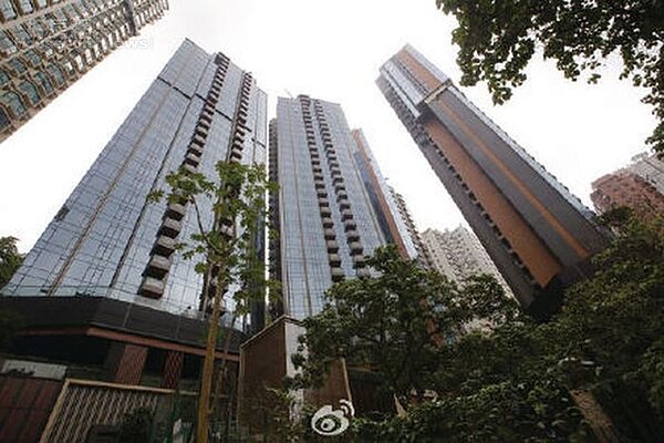 8.「柏傲山」現為天后指標性豪宅,帶動周邊房價上揚。(翻攝自自香港美聯物業_黃紹文微博)