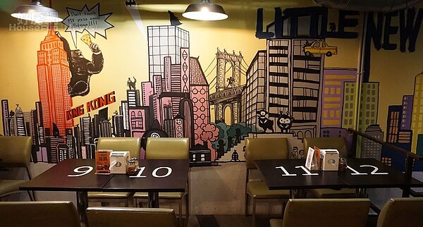 5.店內牆面四處可見到彩繪藝術,全部是以大蘋果為主題創作的,展現出濃濃的紐約氛圍。