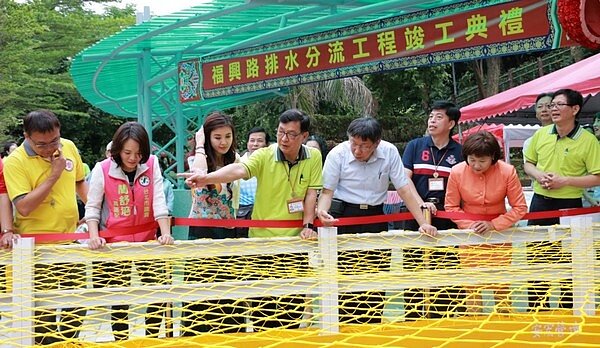 柯文哲出席文山區福興路排水分流工程完工典禮(台北市政府提供)