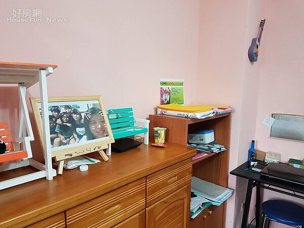 4. 空間色系多以粉紅、白、甚至紫色系為主。