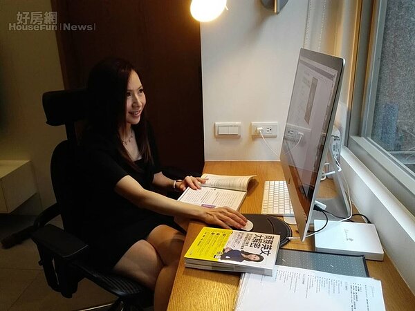 1. 商英訓練顧問暨講師Clare,新書《商務英文大解密》廣受歡迎。