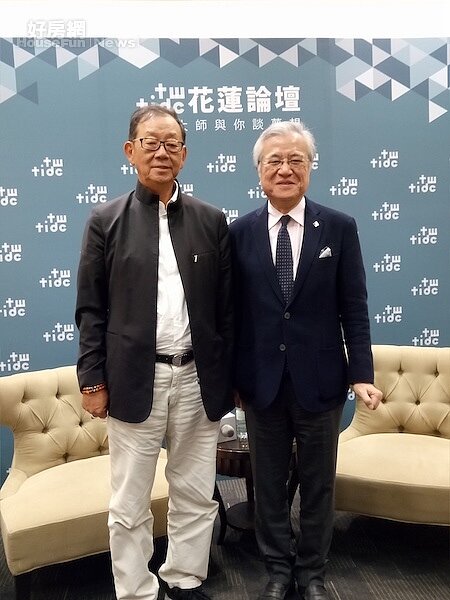 台開董事長邱復生與全球物聯網之父坂村健結識超過30年。(好房網News記者蔡佩蓉攝影)