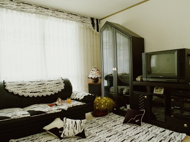 到今年10月底,台灣有近300個境內、外衛星頻道,但放眼望去有線電視系統播出的永遠是固定老面孔。(圖/好房資料中心)