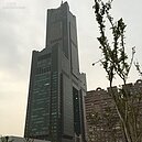 差一條街差很大！高雄地標每坪下殺10萬