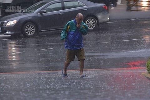 連日豪雨,台灣部份地區傳出嚴重災情,金管會協商21家銀行,提供受災戶低利融資方案重建家園。(好房網News記者 陳韋帆/攝影)
