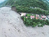 水吞南投、高雄17屋　百戶失聯