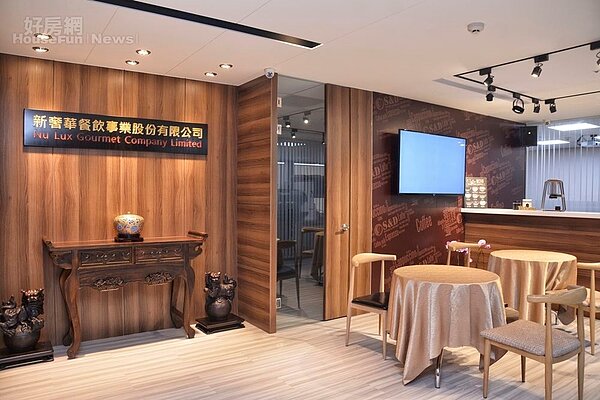 總部空間融合了西式咖啡休閒風情與東方簡雅禪味。