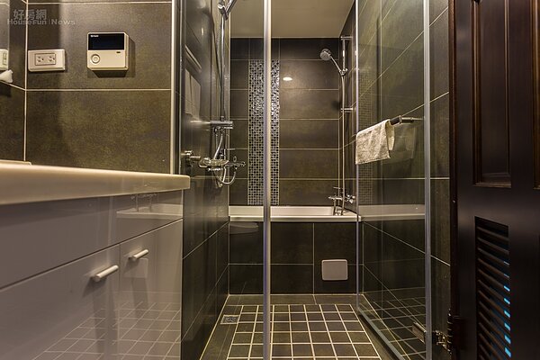 裝潢 小宅 新居 首購 客廳 臥室 浴室 落地窗 燈飾 家具 傢俱 傢具 書房 餐廳