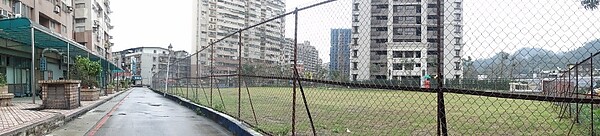 新北青年社會住宅,新店民安段基地現況(圖/新北市城鄉發展局提供)
