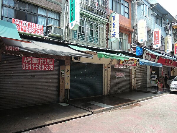 通化街倒店潮。(好房網News記者 陳韋帆攝影)