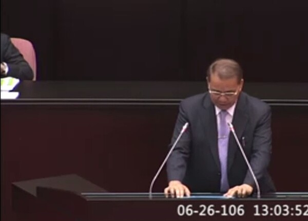 廖國棟26號在院會發言時,說茅房是一種形容,年輕人講他的茅房是廁所,誤會大了。圖/立法院議事轉播