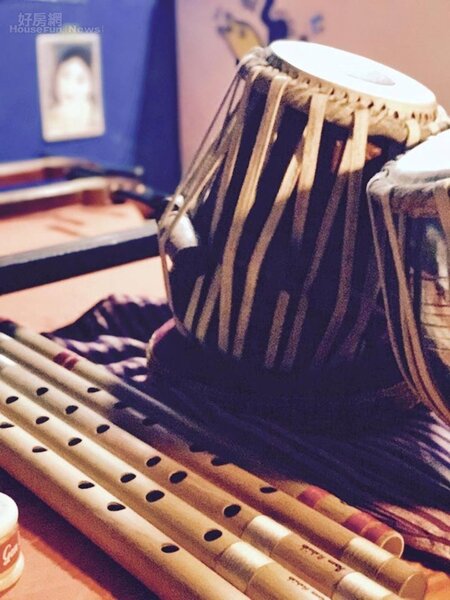 6.	Bansuri笛、Tabla鼓，為北印度傳統樂器。

