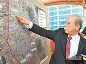輕軌衝擊交通　林義守盼改工法