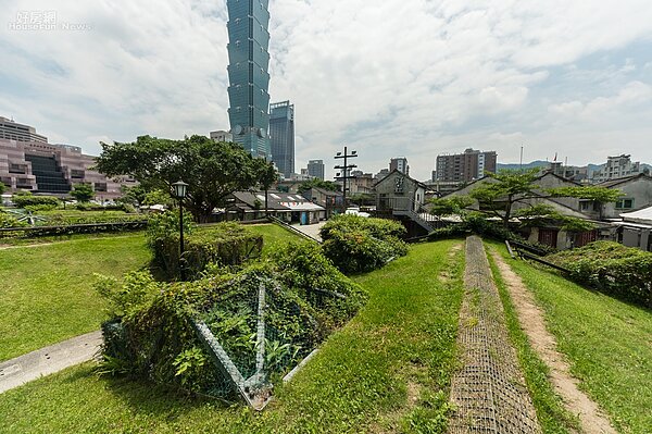 四四南村 四四東村 四四西村 基隆路 松勤路 信義路 三張犁鐵道 台北101 小凱悅 美食 鄉愁 外省 四四兵工廠 聯勤206廠 汽基處