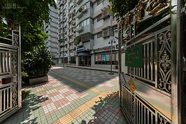 世貿新城分為甲到戊棟，現在物件水漲船高，平均單價每坪約75~85萬之間。