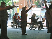 人口急速老化　學者提：鼓勵生育+讓銀髮族再投入職場