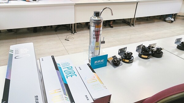 網路上目前充斥愛惠浦(Everpure)的濾芯假貨,品質參差不齊還可能有鎘等重金屬殘留。 記者翁浩然/攝影