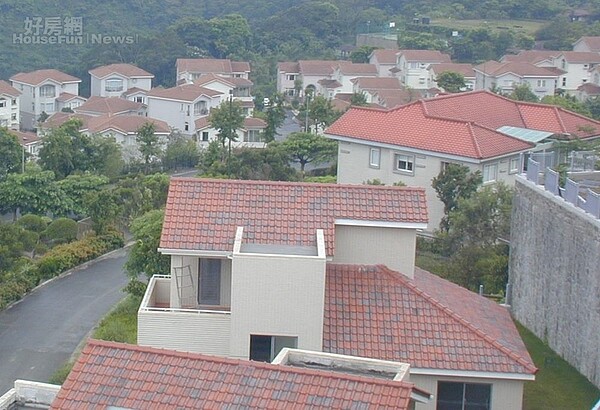 8.新店大台北華城有不少獨棟別墅,身受富豪喜愛。