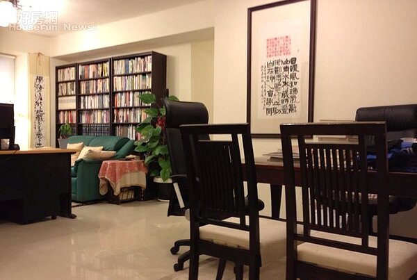 2. 位於淡水,幽雅的詩書之家。