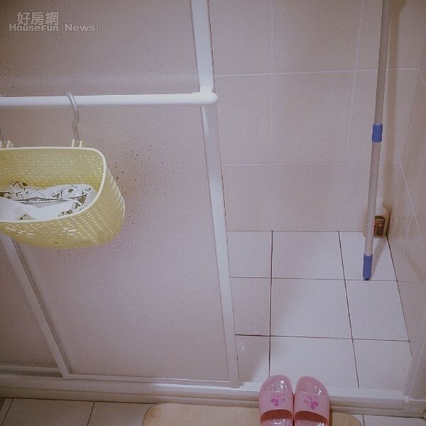 6.連浴室用具都擺得整整齊齊。