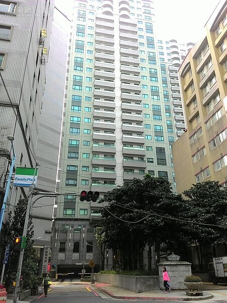 8.位於新店民權路的「江陵春」相當隱密。