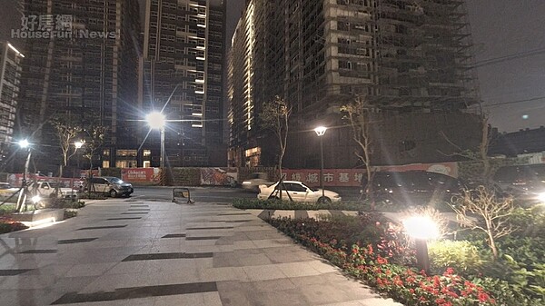 super讚打出「3字頭入住板橋」,受購屋族歡迎。(截圖自Google Map)