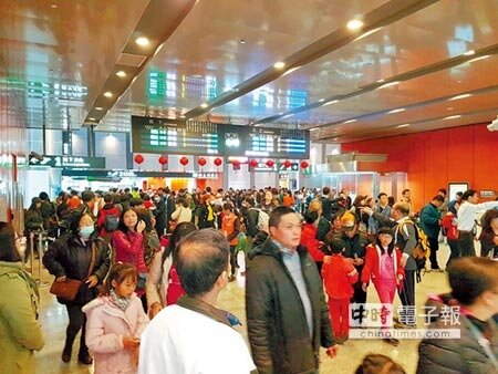 高鐵雲林站年節高峰搭載量曾經每日突破2萬人次,台灣燈會閉幕當天進出人次高達33814人次。