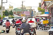 豐原南陽路　交通亂成一團