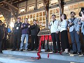 新北投火車站遭批樣品屋　柯文哲：哪像？