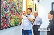 周錫瑋棄政從藝　油畫開展