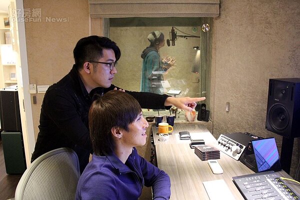 5.錄音室光隔音牆厚度就達30cm，去年又花了300萬升級器材，可說是千萬等級錄音室。
