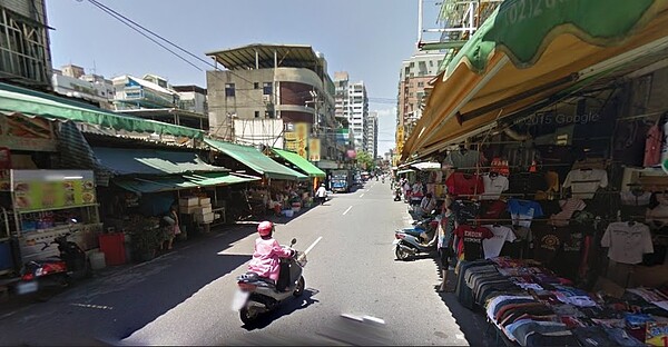 新莊區西盛區道路狹窄，停車位嚴重不足，交通局利用民安國小校舍改建，預計能提供220位停車位，最快2021年完工。(圖／Google地圖)