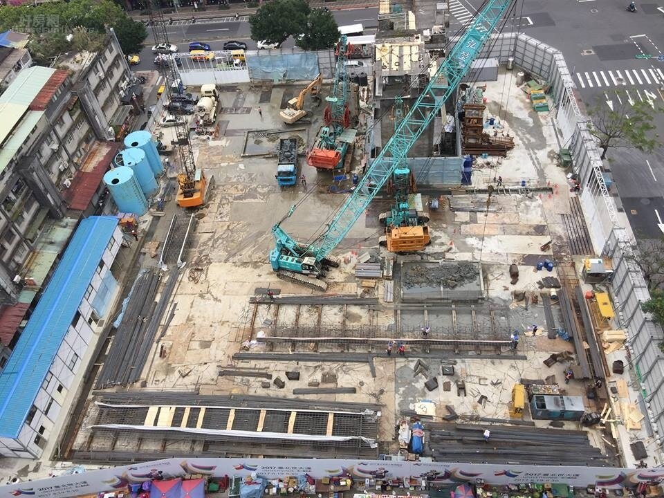 永春都更案,昨(15)日正式獲市府核定通過,完成辦理變更(第二次)都市更新事業計畫及變更權利變換計畫案。(擷取自永春社區警察宿舍都更同意戶自救會臉書粉絲團)