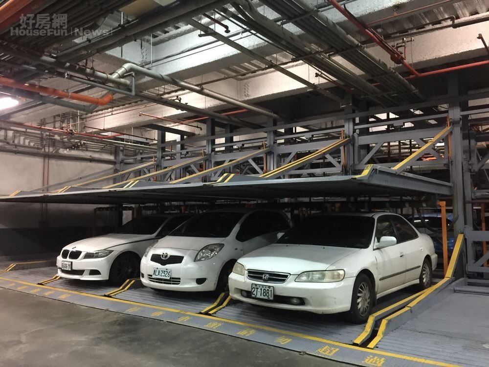 有民眾遇到機械車位正在維修,導致車子無法取出,之後要求房東賠償遭拒。(好房網News林美欣攝影)