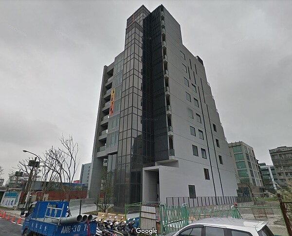 璞園開發買下新湖一路的這棟華廈,作為總部使用,並取名為「初心園」。(圖翻攝自Google Map)