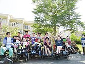 台彩中獎人　捐款聖嘉民啟智中心