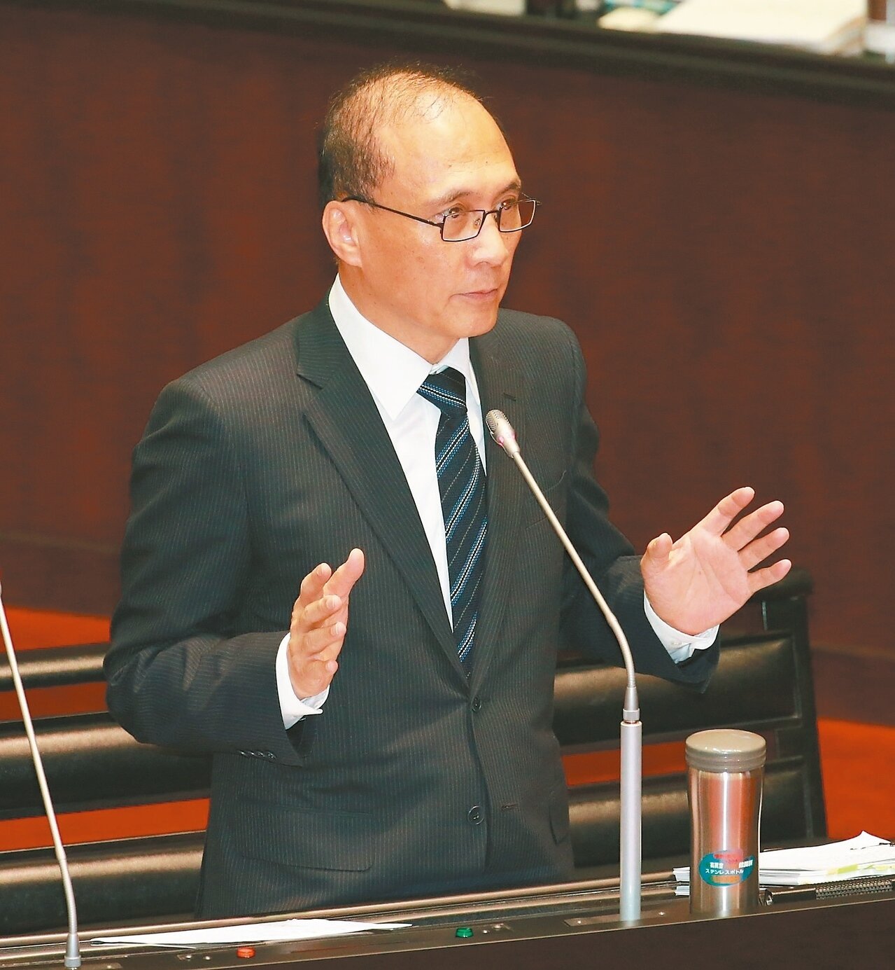 行政院長林全表示,停電與否本來就是機率問題,沒有什麼保證不停電問題。 記者黃義書/攝影