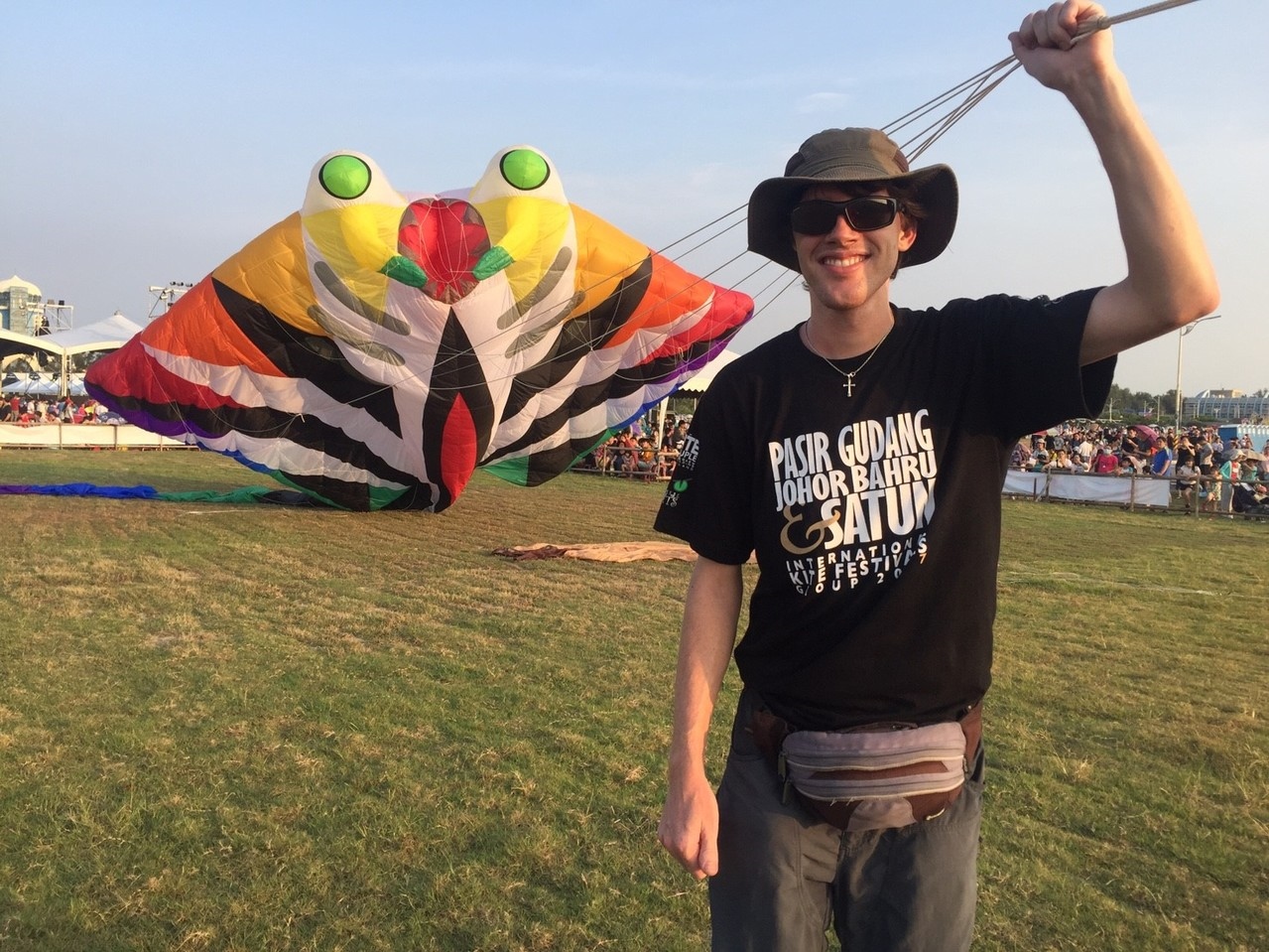德國帶巨型彩色鮮豔風箏。 記者郭宣彣／攝影