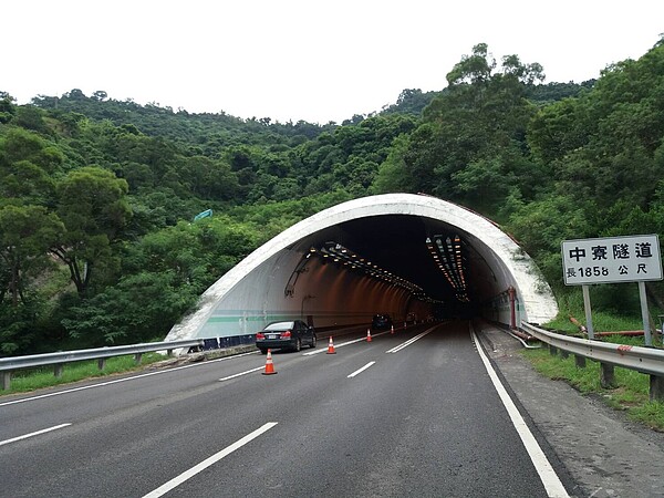 中寮隧道口。（高公局提供）