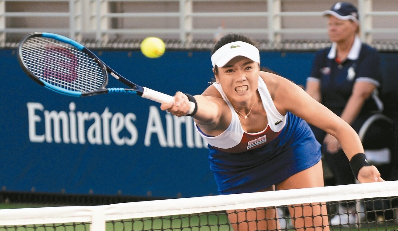 詹詠然在結束世大運賽程後,轉戰美網混雙首輪賽事,以直落二勝出。 報系記者許振輝/攝影