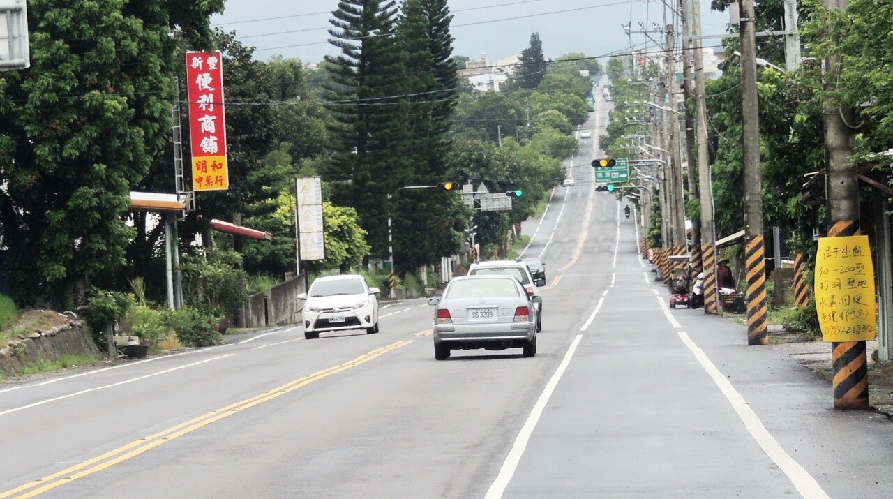 交通部8月26日在官方臉書「認證」花東公路（台9線）台東縣境鹿野鄉武陵到關山鎮德高路段，全長14.5公里是全台最長且最筆直的路段。記者羅紹平／攝影