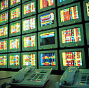 台股月線　拚戰連十紅