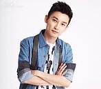 藝人Eason買下內湖起家厝　布置舒適極簡風小窩