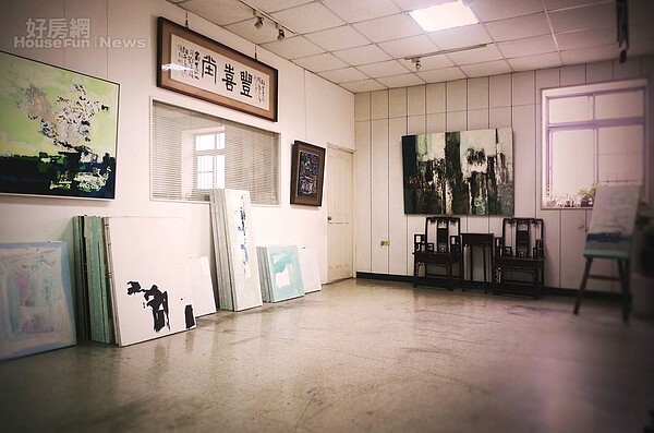 2. 徐明豐的創意版畫工坊,十分寬敞。