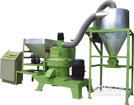 針對環保回收材料及中草植物原料的專業代工磨粉。圖文/周榮發